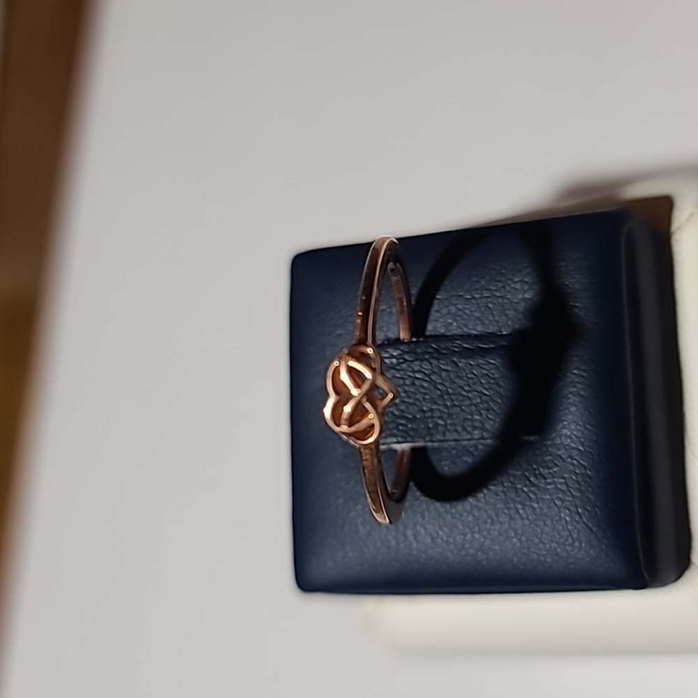 14KT rose gold ring - Picture 1 of 9